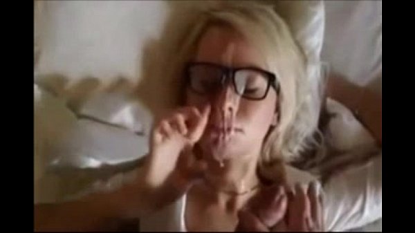 Компиляция домашних камшотов на лица красоток